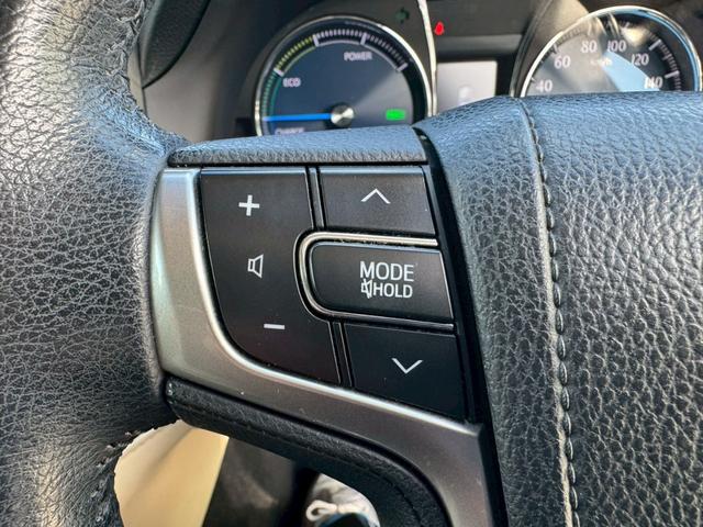 クラウンハイブリッド ロイヤル　グー認定書付／ＨＤＤナビ／バックカメラ／ＥＴＣ車載器／パワーシート／ディスチャージヘッドライト／フルセグテレビ／Ｂｌｕｅｔｏｏｔｈ／プッシュスタート／スマートキー／純正１６インチホイール（33枚目）