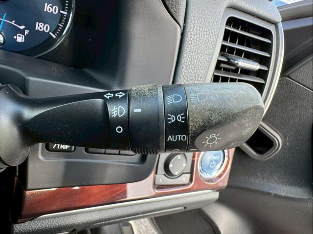 クラウンハイブリッド ロイヤル　グー認定書付／ＨＤＤナビ／バックカメラ／ＥＴＣ車載器／パワーシート／ディスチャージヘッドライト／フルセグテレビ／Ｂｌｕｅｔｏｏｔｈ／プッシュスタート／スマートキー／純正１６インチホイール（36枚目）