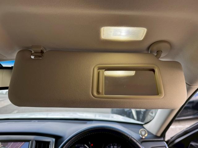 クラウンハイブリッド ロイヤル　グー認定書付／ＨＤＤナビ／バックカメラ／ＥＴＣ車載器／パワーシート／ディスチャージヘッドライト／フルセグテレビ／Ｂｌｕｅｔｏｏｔｈ／プッシュスタート／スマートキー／純正１６インチホイール（40枚目）