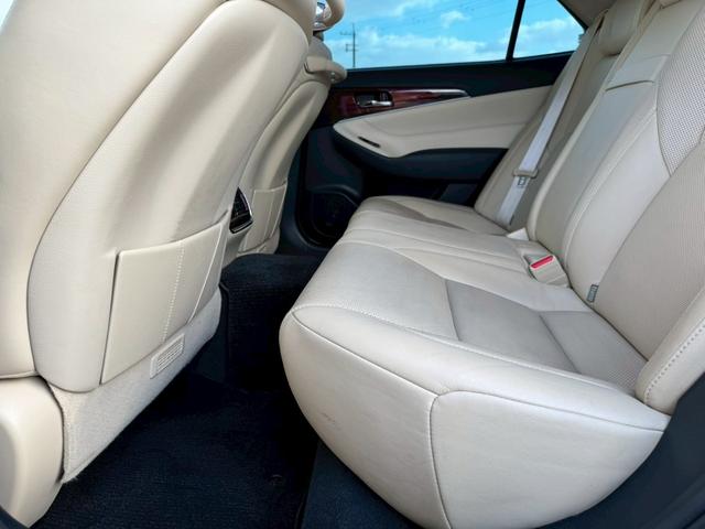 クラウンハイブリッド ロイヤル　グー認定書付／ＨＤＤナビ／バックカメラ／ＥＴＣ車載器／パワーシート／ディスチャージヘッドライト／フルセグテレビ／Ｂｌｕｅｔｏｏｔｈ／プッシュスタート／スマートキー／純正１６インチホイール（61枚目）