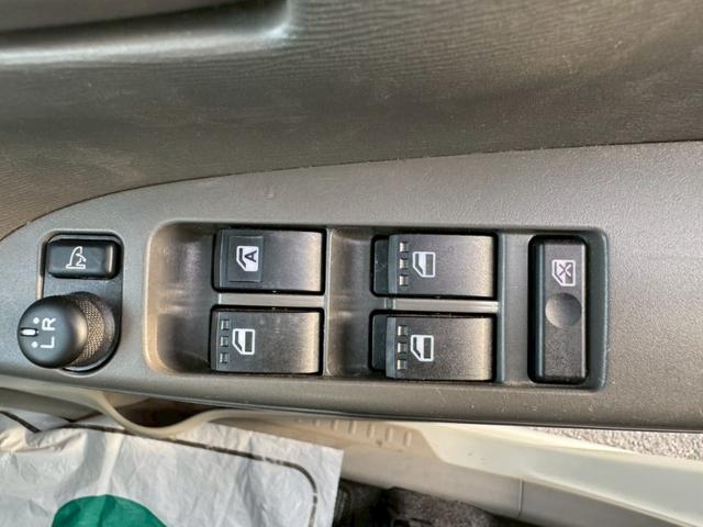 タント X SA グー鑑定書付/純正ナビ/パワースライドドア/テレビ/CD/DVD/ETC車載器/衝突軽減ブレーキ/オートライト/スマートキー/オートエアコン/ベンチシート/フルフラットシート/プッシュスタート(27枚目)