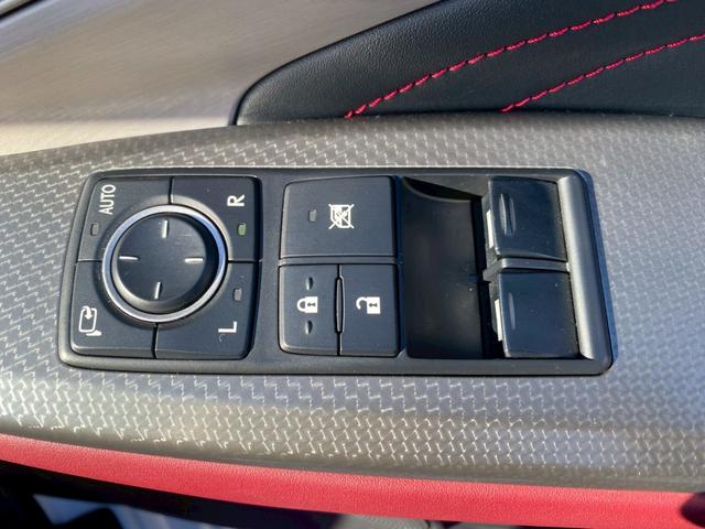 RC RC350 Fスポーツ グー認定書付/純正オーディオ/バックカメラ/ETC車載器/パワーシート/ハンドルヒーター/シートヒーター/シートクーラー/パーキングセンサー/Bluetooth/テレビ/純正19インチアルミホイール(31枚目)