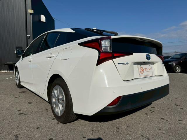 プリウス S グー認定書付/ナビ/バックカメラ/衝突軽減ブレーキ/ETC車載器/クルーズコントロール/プッシュスタート/Bluetooth/スペアスマートキー/LEDヘッドライト/オートマチックハイビーム(18枚目)