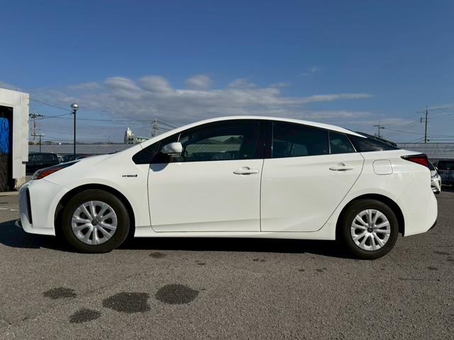 プリウス S グー認定書付/ナビ/バックカメラ/衝突軽減ブレーキ/ETC車載器/クルーズコントロール/プッシュスタート/Bluetooth/スペアスマートキー/LEDヘッドライト/オートマチックハイビーム(19枚目)