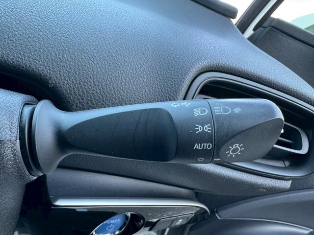 プリウス S グー認定書付/ナビ/バックカメラ/衝突軽減ブレーキ/ETC車載器/クルーズコントロール/プッシュスタート/Bluetooth/スペアスマートキー/LEDヘッドライト/オートマチックハイビーム(34枚目)