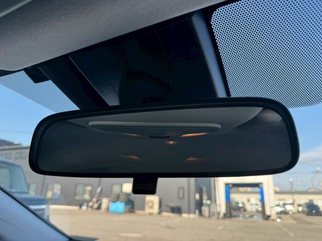 プリウス S グー認定書付/ナビ/バックカメラ/衝突軽減ブレーキ/ETC車載器/クルーズコントロール/プッシュスタート/Bluetooth/スペアスマートキー/LEDヘッドライト/オートマチックハイビーム(38枚目)