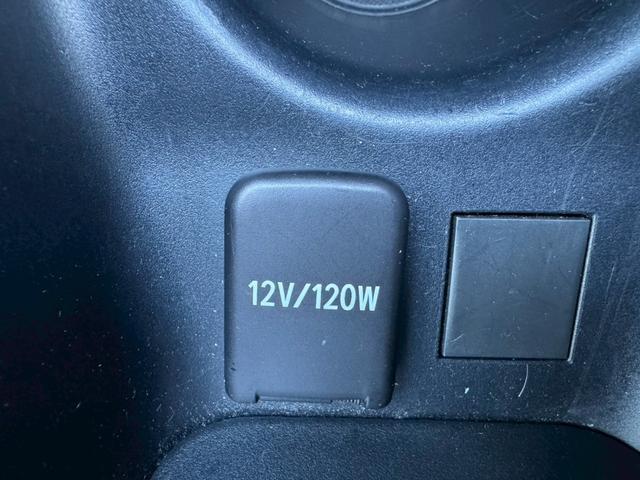 プリウス S グー認定書付/ナビ/バックカメラ/衝突軽減ブレーキ/ETC車載器/クルーズコントロール/プッシュスタート/Bluetooth/スペアスマートキー/LEDヘッドライト/オートマチックハイビーム(40枚目)