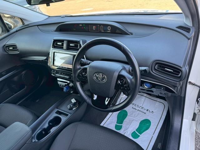 プリウス S グー認定書付/ナビ/バックカメラ/衝突軽減ブレーキ/ETC車載器/クルーズコントロール/プッシュスタート/Bluetooth/スペアスマートキー/LEDヘッドライト/オートマチックハイビーム(45枚目)