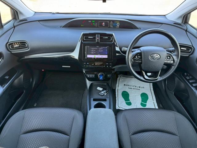 プリウス S グー認定書付/ナビ/バックカメラ/衝突軽減ブレーキ/ETC車載器/クルーズコントロール/プッシュスタート/Bluetooth/スペアスマートキー/LEDヘッドライト/オートマチックハイビーム(72枚目)