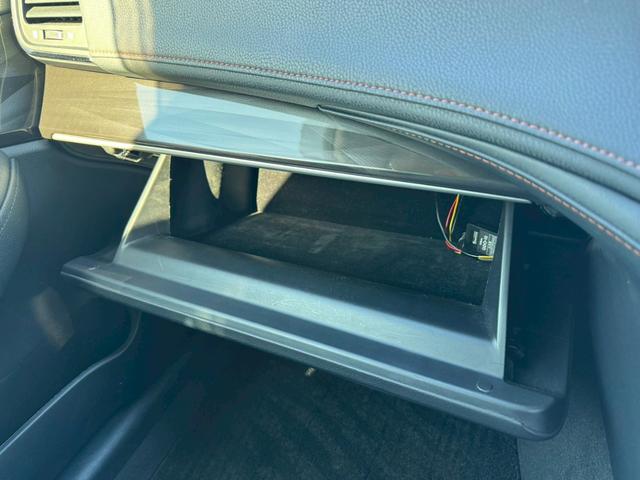 クラウンハイブリッド アスリートS グー鑑定書付/純正ナビ/バックカメラ/衝突軽減ブレーキ/レーダークルーズコントロール/ETC車載器/フルセグテレビ/Bluetooth/シートヒーター/シートエアコン/プッシュスタート/スマートキー(49枚目)