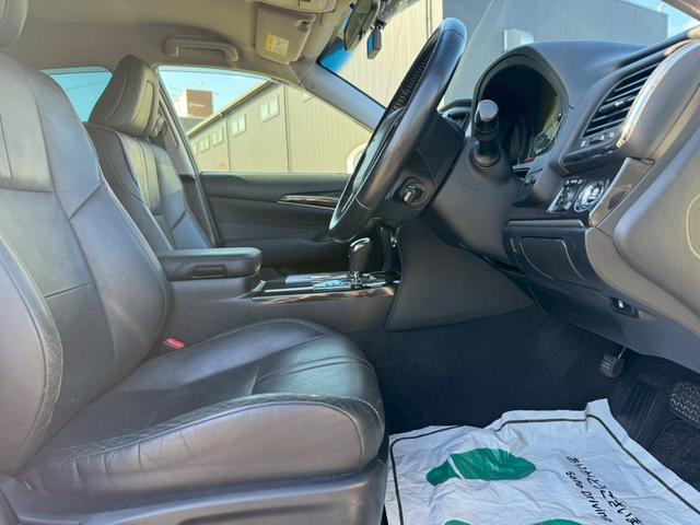 クラウンハイブリッド アスリートS グー鑑定書付/純正ナビ/バックカメラ/衝突軽減ブレーキ/レーダークルーズコントロール/ETC車載器/フルセグテレビ/Bluetooth/シートヒーター/シートエアコン/プッシュスタート/スマートキー(54枚目)