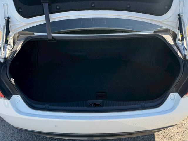 クラウンハイブリッド アスリートS グー鑑定書付/純正ナビ/バックカメラ/衝突軽減ブレーキ/レーダークルーズコントロール/ETC車載器/フルセグテレビ/Bluetooth/シートヒーター/シートエアコン/プッシュスタート/スマートキー(61枚目)