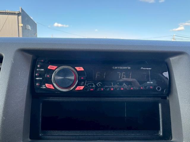 エブリイワゴン PZターボ グー鑑定書付/オーディオ/ETC車載器/両側スライド片側パワースライドドア/ディスチャージヘッドライト/キーレスキー/フルフラットシート/電動格納ミラー/パワーウィンドウ/パワーステアリング(4枚目)