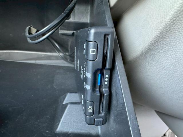 エブリイワゴン PZターボ グー鑑定書付/オーディオ/ETC車載器/両側スライド片側パワースライドドア/ディスチャージヘッドライト/キーレスキー/フルフラットシート/電動格納ミラー/パワーウィンドウ/パワーステアリング(7枚目)