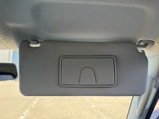 エブリイワゴン PZターボ グー鑑定書付/オーディオ/ETC車載器/両側スライド片側パワースライドドア/ディスチャージヘッドライト/キーレスキー/フルフラットシート/電動格納ミラー/パワーウィンドウ/パワーステアリング(31枚目)