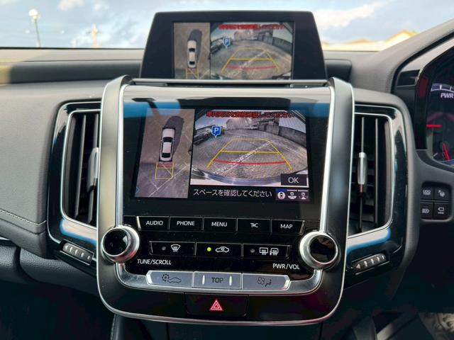 クラウンハイブリッド ＲＳアドバンス　グー認定書付／純正ナビ／全方位カメラ／ブラインドスポットモニター／デジタルインナーミラー／衝突軽減ブレーキ／ＥＴＣ／クルーズコントロール／シートヒーター／ステアリングヒーター／テレビ／プッシュスタート（6枚目）