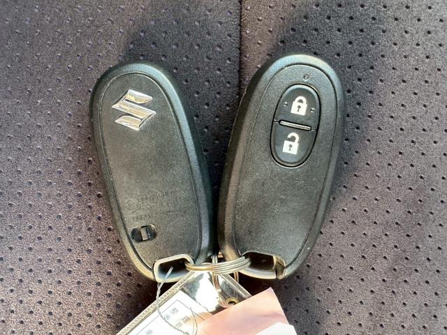 ワゴンRスティングレー リミテッドII グー鑑定書付/オーディオ/ラジオ/シートヒーター/プッシュスタート/スマートキー/ディスチャージヘッドライト/純正15インチアルミホイール/オートライト/オートエアコン/フルフラットシート(8枚目)