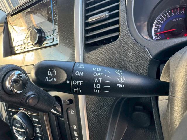 ワゴンRスティングレー リミテッドII グー鑑定書付/オーディオ/ラジオ/シートヒーター/プッシュスタート/スマートキー/ディスチャージヘッドライト/純正15インチアルミホイール/オートライト/オートエアコン/フルフラットシート(28枚目)