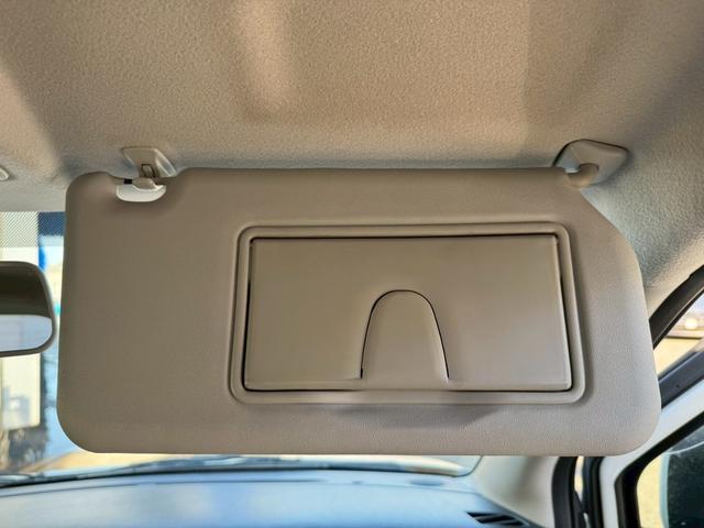 ワゴンRスティングレー リミテッドII グー鑑定書付/オーディオ/ラジオ/シートヒーター/プッシュスタート/スマートキー/ディスチャージヘッドライト/純正15インチアルミホイール/オートライト/オートエアコン/フルフラットシート(32枚目)