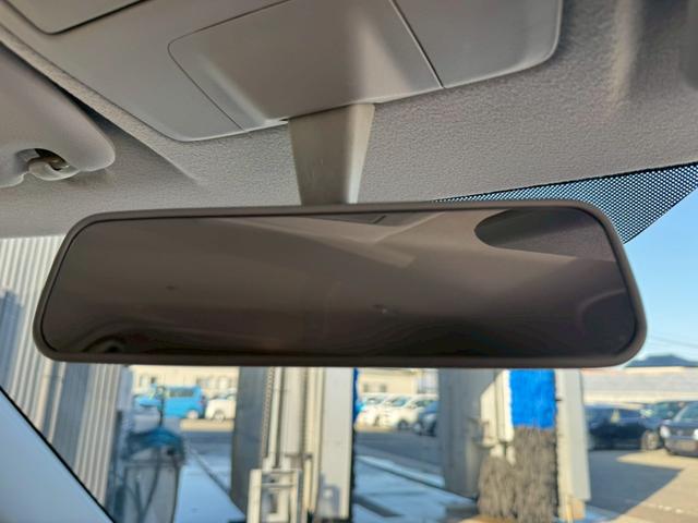 ワゴンRスティングレー リミテッドII グー鑑定書付/オーディオ/ラジオ/シートヒーター/プッシュスタート/スマートキー/ディスチャージヘッドライト/純正15インチアルミホイール/オートライト/オートエアコン/フルフラットシート(34枚目)