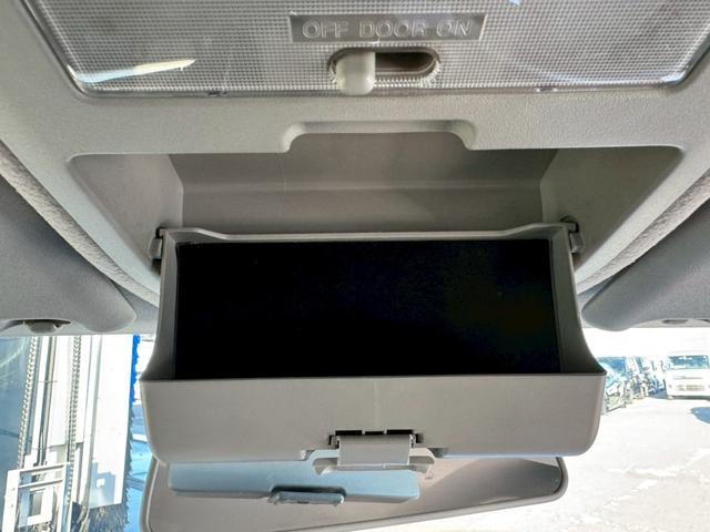 ワゴンRスティングレー リミテッドII グー鑑定書付/オーディオ/ラジオ/シートヒーター/プッシュスタート/スマートキー/ディスチャージヘッドライト/純正15インチアルミホイール/オートライト/オートエアコン/フルフラットシート(39枚目)