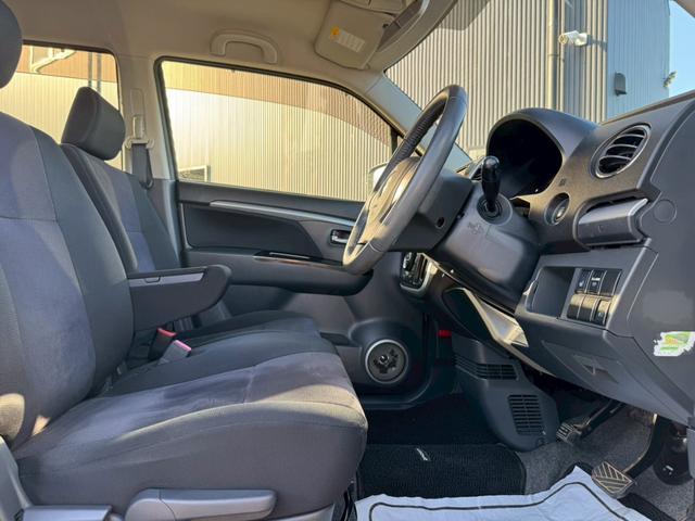 ワゴンRスティングレー リミテッドII グー鑑定書付/オーディオ/ラジオ/シートヒーター/プッシュスタート/スマートキー/ディスチャージヘッドライト/純正15インチアルミホイール/オートライト/オートエアコン/フルフラットシート(48枚目)