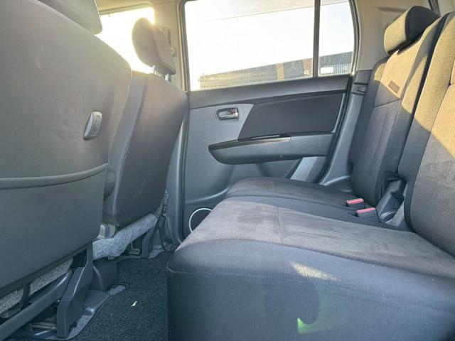 ワゴンRスティングレー リミテッドII グー鑑定書付/オーディオ/ラジオ/シートヒーター/プッシュスタート/スマートキー/ディスチャージヘッドライト/純正15インチアルミホイール/オートライト/オートエアコン/フルフラットシート(63枚目)