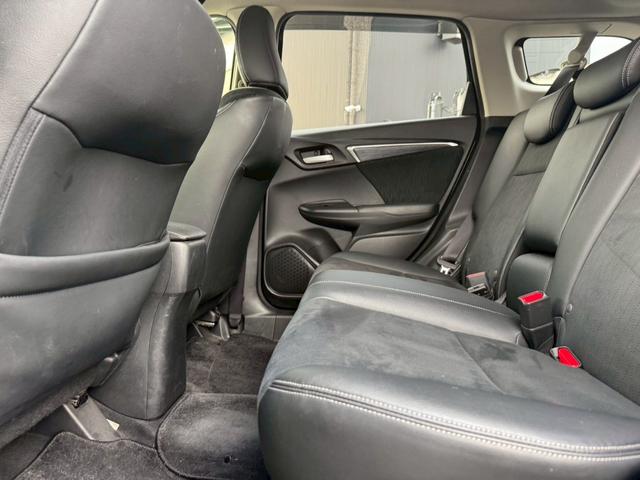 シャトル ハイブリッドZ グー鑑定書付/純正ナビ/バックカメラ/衝突軽減ブレーキ/シートヒーター/クルーズコントロール/フルセグテレビ/Bluetooth/CD/DVD/ETC車載器/スペアスマートキー/ワイパーデアイサー(66枚目)