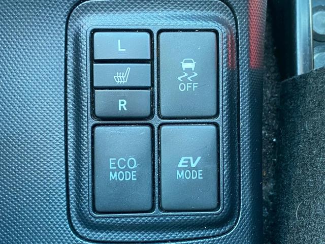 アクア Ｓ　グー鑑定書付／純正ナビ／バックカメラ／ＥＴＣ車載器／シートヒーター／フルセグテレビ／Ｂｌｕｅｔｏｏｔｈ／プッシュスタート／スマートキー／ステアリングリモコン／ＣＤ／ＤＶＤ／ラジオ／オートライト（9枚目）