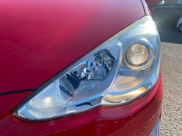 アクア Ｓ　グー鑑定書付／純正ナビ／バックカメラ／ＥＴＣ車載器／シートヒーター／フルセグテレビ／Ｂｌｕｅｔｏｏｔｈ／プッシュスタート／スマートキー／ステアリングリモコン／ＣＤ／ＤＶＤ／ラジオ／オートライト（25枚目）