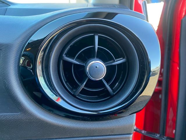 アクア Ｓ　グー鑑定書付／純正ナビ／バックカメラ／ＥＴＣ車載器／シートヒーター／フルセグテレビ／Ｂｌｕｅｔｏｏｔｈ／プッシュスタート／スマートキー／ステアリングリモコン／ＣＤ／ＤＶＤ／ラジオ／オートライト（43枚目）