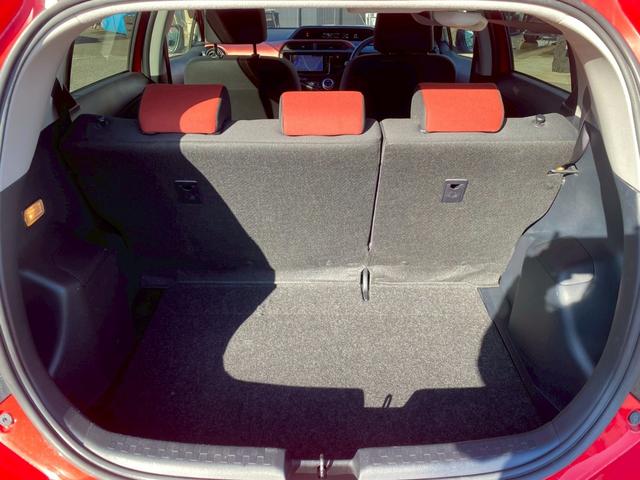 アクア Ｓ　グー鑑定書付／純正ナビ／バックカメラ／ＥＴＣ車載器／シートヒーター／フルセグテレビ／Ｂｌｕｅｔｏｏｔｈ／プッシュスタート／スマートキー／ステアリングリモコン／ＣＤ／ＤＶＤ／ラジオ／オートライト（58枚目）