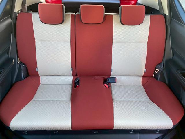 アクア Ｓ　グー鑑定書付／純正ナビ／バックカメラ／ＥＴＣ車載器／シートヒーター／フルセグテレビ／Ｂｌｕｅｔｏｏｔｈ／プッシュスタート／スマートキー／ステアリングリモコン／ＣＤ／ＤＶＤ／ラジオ／オートライト（73枚目）