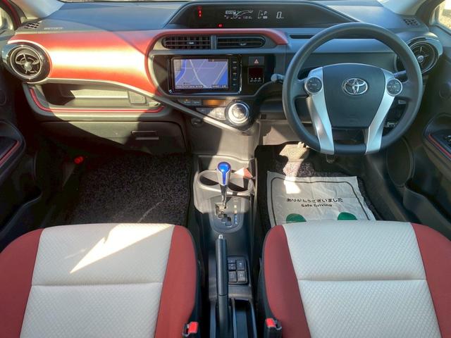 アクア Ｓ　グー鑑定書付／純正ナビ／バックカメラ／ＥＴＣ車載器／シートヒーター／フルセグテレビ／Ｂｌｕｅｔｏｏｔｈ／プッシュスタート／スマートキー／ステアリングリモコン／ＣＤ／ＤＶＤ／ラジオ／オートライト（74枚目）