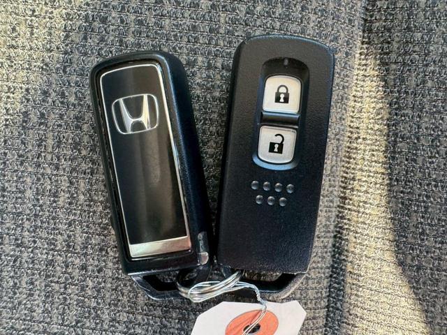 Ｎ－ＢＯＸ Ｇホンダセンシング　グー認定書付／純正８インチナビ／バックカメラ／衝突軽減ブレーキ／クルーズコントロール／ＥＴＣ／Ｂｌｕｅｔｏｏｔｈ／フルセグテレビ／プッシュスタート／スマートキー／ＬＥＤライト／ステアリングリモコン（13枚目）
