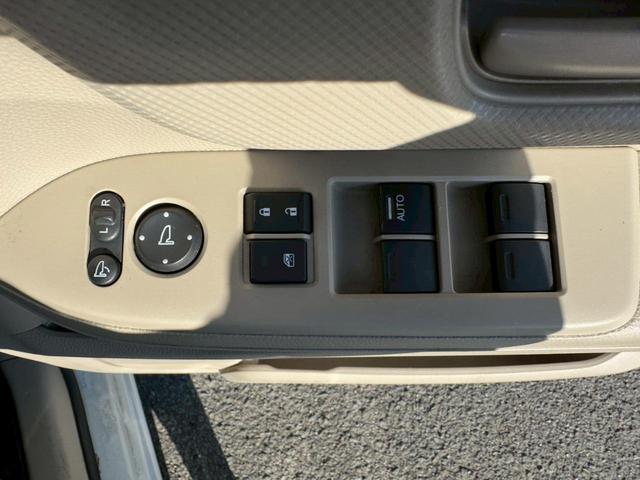 Ｎ－ＢＯＸ Ｇホンダセンシング　グー認定書付／純正８インチナビ／バックカメラ／衝突軽減ブレーキ／クルーズコントロール／ＥＴＣ／Ｂｌｕｅｔｏｏｔｈ／フルセグテレビ／プッシュスタート／スマートキー／ＬＥＤライト／ステアリングリモコン（29枚目）