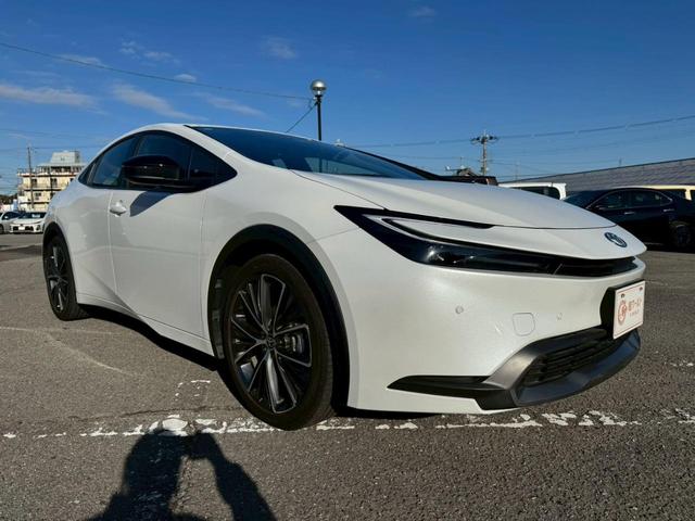 プリウス Ｇ　グー認定証書付／純正ナビ／バックカメラ／衝突軽減ブレーキ／ＥＴＣ／ブラインドスポットモニター／クルーズコントロール／シートヒーター／Ｂｌｕｅｔｏｏｔｈ／テレビ／スマートキー／純正１９インチホイール（17枚目）