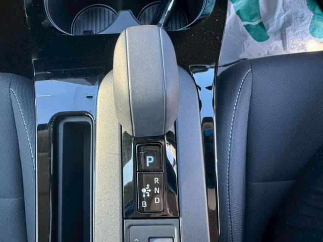 プリウス Ｇ　グー認定証書付／純正ナビ／バックカメラ／衝突軽減ブレーキ／ＥＴＣ／ブラインドスポットモニター／クルーズコントロール／シートヒーター／Ｂｌｕｅｔｏｏｔｈ／テレビ／スマートキー／純正１９インチホイール（37枚目）