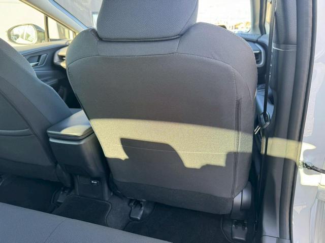 プリウス Ｇ　グー認定証書付／純正ナビ／バックカメラ／衝突軽減ブレーキ／ＥＴＣ／ブラインドスポットモニター／クルーズコントロール／シートヒーター／Ｂｌｕｅｔｏｏｔｈ／テレビ／スマートキー／純正１９インチホイール（53枚目）