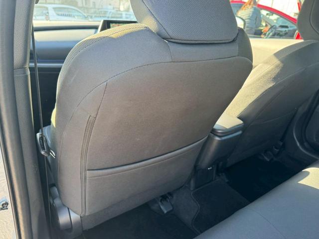 プリウス Ｇ　グー認定証書付／純正ナビ／バックカメラ／衝突軽減ブレーキ／ＥＴＣ／ブラインドスポットモニター／クルーズコントロール／シートヒーター／Ｂｌｕｅｔｏｏｔｈ／テレビ／スマートキー／純正１９インチホイール（62枚目）