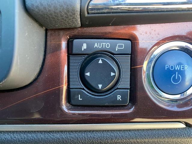 クラウンハイブリッド ロイヤルサルーン　グー鑑定書付／バックカメラ／ＥＴＣ車載器／クリアランスソナー／レーダークルーズコントロール／パワーシート／シートヒーター／シートエアコン／プッシュスタート／スマートキー／純正１６インチアルミホイール（9枚目）