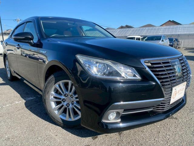 クラウンハイブリッド ロイヤルサルーン　グー鑑定書付／バックカメラ／ＥＴＣ車載器／クリアランスソナー／レーダークルーズコントロール／パワーシート／シートヒーター／シートエアコン／プッシュスタート／スマートキー／純正１６インチアルミホイール（14枚目）