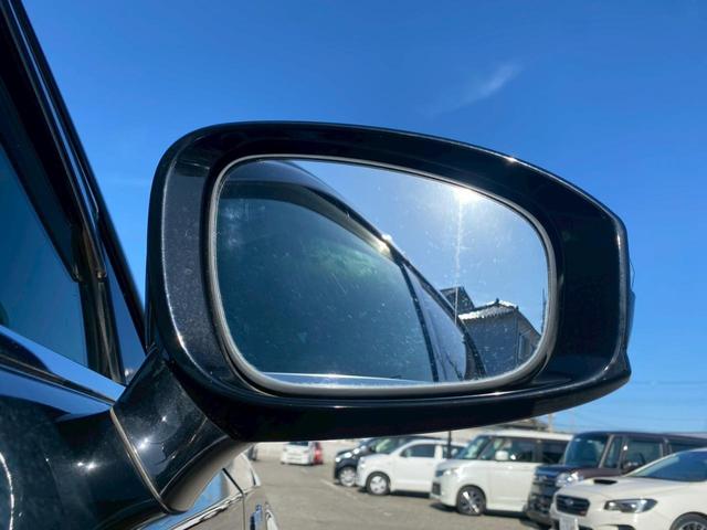 クラウンハイブリッド ロイヤルサルーン　グー鑑定書付／バックカメラ／ＥＴＣ車載器／クリアランスソナー／レーダークルーズコントロール／パワーシート／シートヒーター／シートエアコン／プッシュスタート／スマートキー／純正１６インチアルミホイール（26枚目）