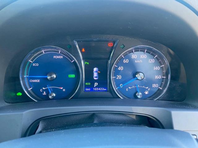 クラウンハイブリッド ロイヤルサルーン　グー鑑定書付／バックカメラ／ＥＴＣ車載器／クリアランスソナー／レーダークルーズコントロール／パワーシート／シートヒーター／シートエアコン／プッシュスタート／スマートキー／純正１６インチアルミホイール（30枚目）