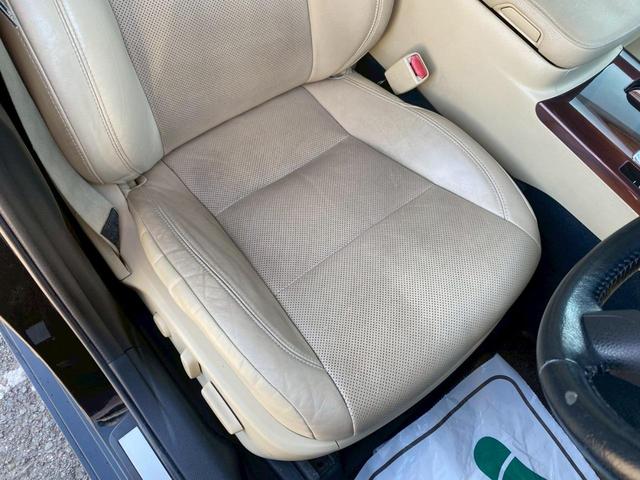 クラウンハイブリッド ロイヤルサルーン　グー鑑定書付／バックカメラ／ＥＴＣ車載器／クリアランスソナー／レーダークルーズコントロール／パワーシート／シートヒーター／シートエアコン／プッシュスタート／スマートキー／純正１６インチアルミホイール（50枚目）