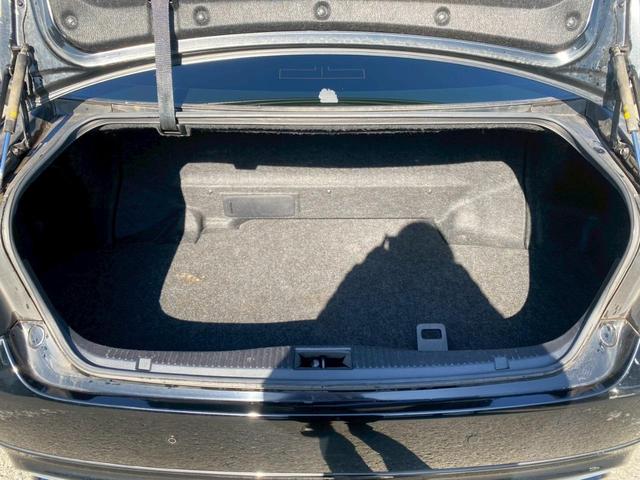 クラウンハイブリッド ロイヤルサルーン　グー鑑定書付／バックカメラ／ＥＴＣ車載器／クリアランスソナー／レーダークルーズコントロール／パワーシート／シートヒーター／シートエアコン／プッシュスタート／スマートキー／純正１６インチアルミホイール（57枚目）