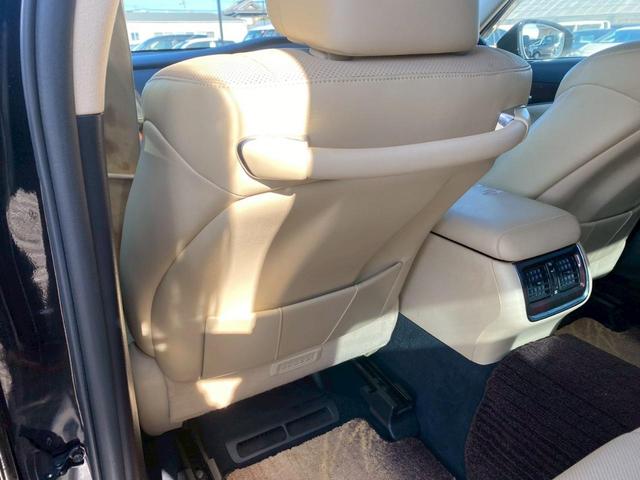 クラウンハイブリッド ロイヤルサルーン　グー鑑定書付／バックカメラ／ＥＴＣ車載器／クリアランスソナー／レーダークルーズコントロール／パワーシート／シートヒーター／シートエアコン／プッシュスタート／スマートキー／純正１６インチアルミホイール（59枚目）