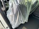 ★大型車検整備工場併設★常時2級整備士の資格を持ったスタッフがおりますので、ご購入後の車検、メンテナンス等のアフターフォローも軽ワールドにお任せください。