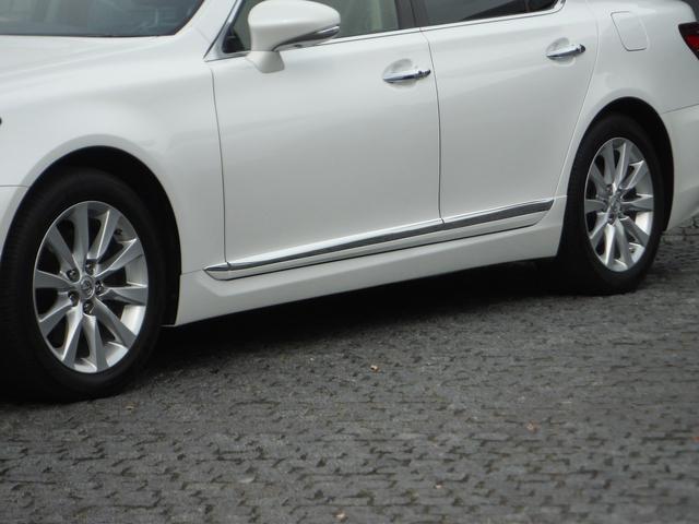 LS460 バージョンC 純正HDDナビマルチ・サンルーフ 本革エアーシート・スマートキー・純正18インチアルミ・BSM・クリアランスソナー・コンビハンドル・ハンドルヒーター・ビルトインETC(6枚目)