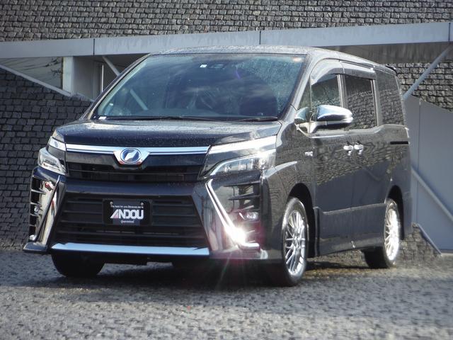 トヨタ ヴォクシー ハイブリッドｚｓ 煌 339 0万円 令和元年 19年 福岡県 中古車 価格 Com